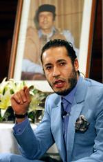 Flugtforsøg. Et nøje planlagt forsøg på at smugle al-Saadi Gaddafi ind i Mexico og give ham og hans familie falske mexicanske identiteter blev spoleret af den mexicanske efterretningstjeneste. En dansker var med i den internationale gruppe, der forfalskede papirer, lavede falske navne og købte ejendomme, som familien kunne skjule sig i. 