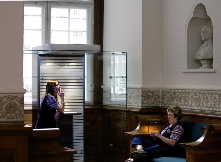 Rygning. Når rygeloven i foråret skal have et eftersyn, vil et flertal i Folketinget gøre den strammere, end den er i dag. 