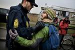 Nærkontakt. Politiet havde mange konfrontationer med demonstranter under klimatopmødet i december 2009. Blandt andet ved Bella Center, hvor flere aktivister forsøgte at trænge ind. 