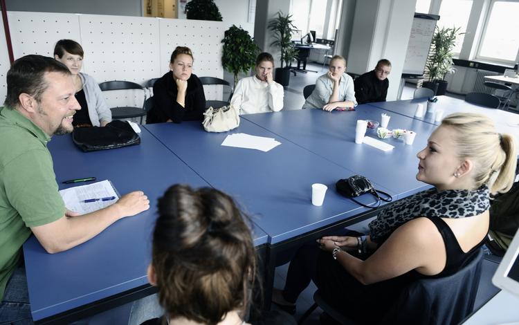 Krisetid. De unge rammes hårdest af den økonomiske krise, skriver SFU-formand. 