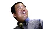 Vred. Den Huang Nubo ville betale en lille milliard for at etablere et turistparadis med golfbaner, hoteller og flyvning i luftballoner. Men Island takkede nej. 