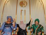Prisvindere. Leymah Gbowee (tv.), Tawakkul Karman (midten) og Ellen Johnson Sirleaf deler årets fredspris. 