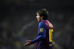 Heldig? Lionel Messi bør overvejse, at sende et julekort til dommeren i Barcas opgør mod Real Madrid. 