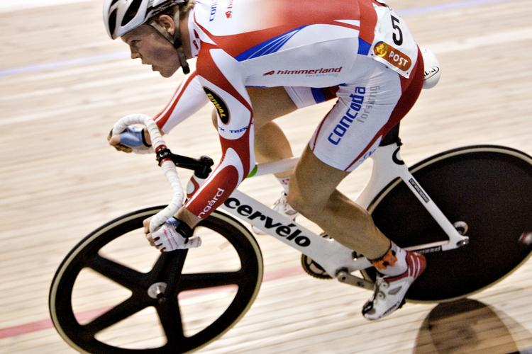 Talent. 19-årige Lasse Norman Hansen under weekendens danske mesterskaber i banecykling i Ballerup Super Arena. 