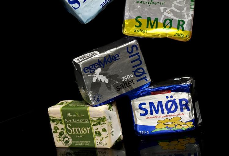 SMØRPANIK. Nordmænd afkræves smørpriser på over 1.000 kroner pr. kilo på grund af akut smørmangel. 