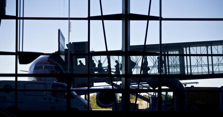 Stilstand. Oslos lufthavn, Gardermoen, er ramt af isslag. 