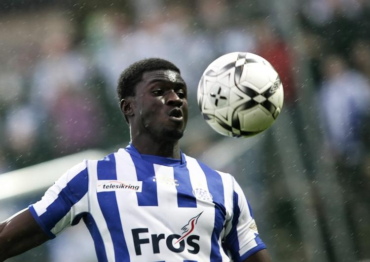 forlænget. Også i den kommende forårssæson skal svenskgambianske Njogo Demba-Nyrén score mål for Esbjerg. 