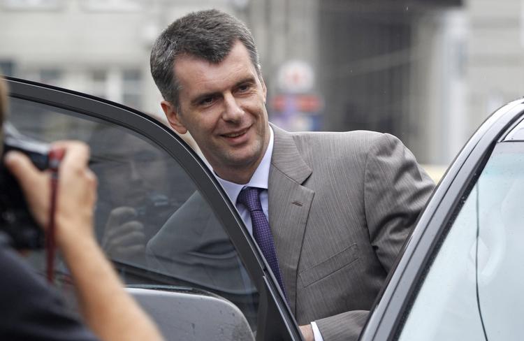 Udfordrer. Mangemilliardær Mikhail Prokhorov vil være Ruslands præsident - nu tager han kampen op med Vladimir Putin til valget i marts. 