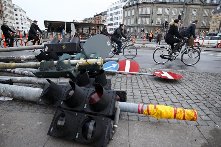 GNIDNINGSFRIT. Trafikken ved Nørreport forløber uden problemer. 