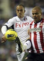 Stjernen. Angriberen Bobby Zamora (t.v.) er et af de største navne på Fulham-holdet. Skarpretteren fik i 201 debut på det engelske landshold, men meldes på vej væk fra klubben efter en kontrovers med manager Martin Jol. 