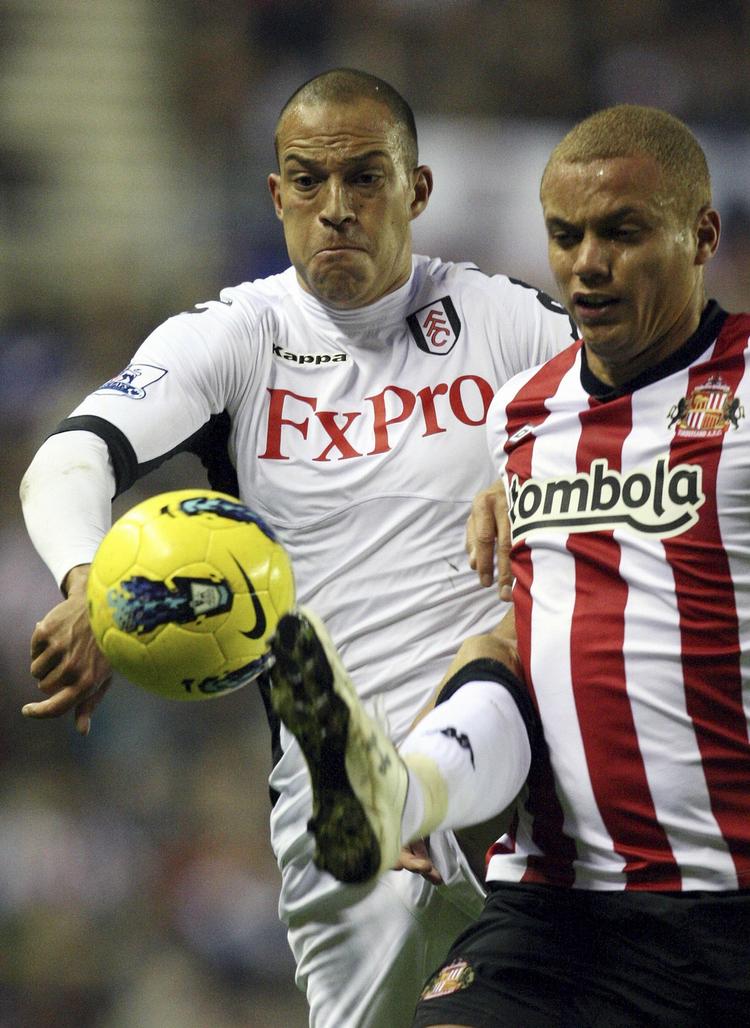Stjernen. Angriberen Bobby Zamora (t.v.) er et af de største navne på Fulham-holdet. Skarpretteren fik i 201 debut på det engelske landshold, men meldes på vej væk fra klubben efter en kontrovers med manager Martin Jol. 