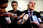 læk? TV2-journalist Rasmus Tantholdt hørte om danske jægersoldaters hemmelige mission til Irak under en flyvetur sidste år. På en lydfil siger han, at oplysningerne kom fra Søren Gades (billedet) spindoktor, Jacob Winther, men han var ikke med på turen. 