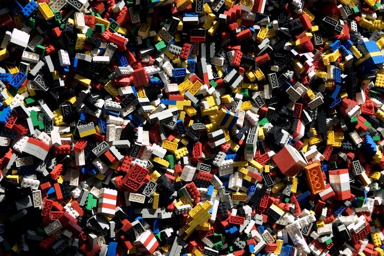 GAVER. Mange børn kan se frem til Lego-klodser under juletræet i år. (Arkivfoto) 
