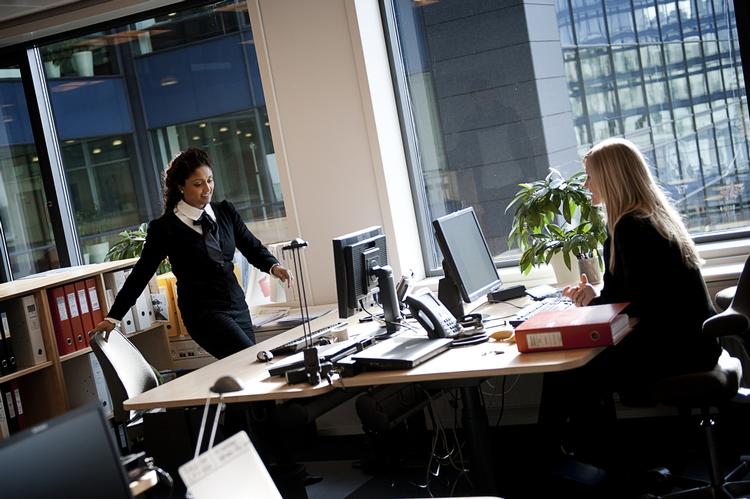 PRODUKTIV. En typisk lønmodtager i den private sektor producerede i 2010 værdier for 1.500 kroner mere om måneden, end hun gjorde året før. (Arkivfoto) 