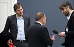 Venskab. Spindoktor, politiker, journalist. Er forholdet blevet for tæt? 