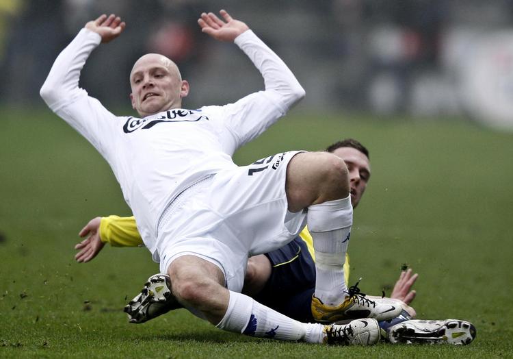 fravalgt. Med Christian Gamboa med fra start var Johnny Thomsen sat uden for FCK's mod Standard Liege. 