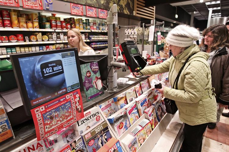feber. Danskerne er ramt af Onsdags Lotto-feber i øjeblikket, og efter nytår får de meget mere at vælge imellem. 