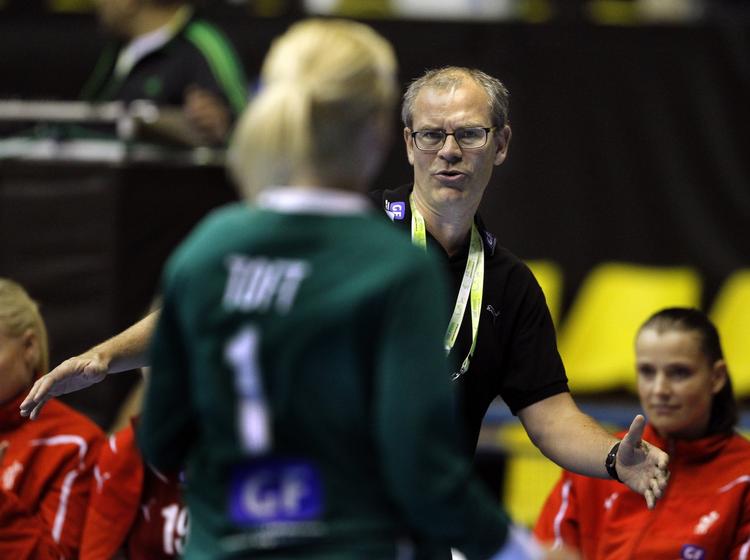 Skæbnetime. Jan Pytlicks mandskab går på banen kl. 20.15. Politiken.dk dækker VM-semifinalen mod de franske storfavoritter live i tekst. 