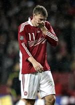 Rundstyk. Nicklas Bendtner påtager sig ansvaret for ikke at have trådt ud af begivenhederne, før de gik op i en spids. Siger han og undskylder. 