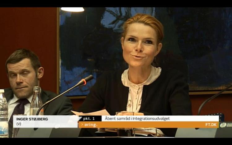 Godnat. Det er ikke Joachim B. Olsens (LA) søvnmønster, den er gal med, men derimod Folketingets mødekultur, der tillader, at politikere stiller ministre de samme spørgsmål gang på gang, mener Trine Bramsen (S). 