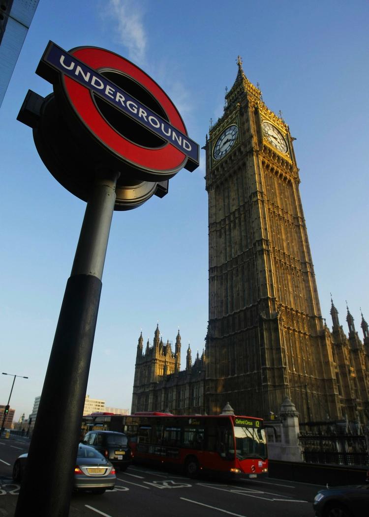 lukket. Politikerne arbejder på at forhindre en metrostrejke i London 2. juledag. 