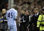 KOntroversiel. Mario Balotelli er begyndt at lade støvlerne og målene tale for sig selv, men der er fortsat blackouts både på og udenfor banen. 