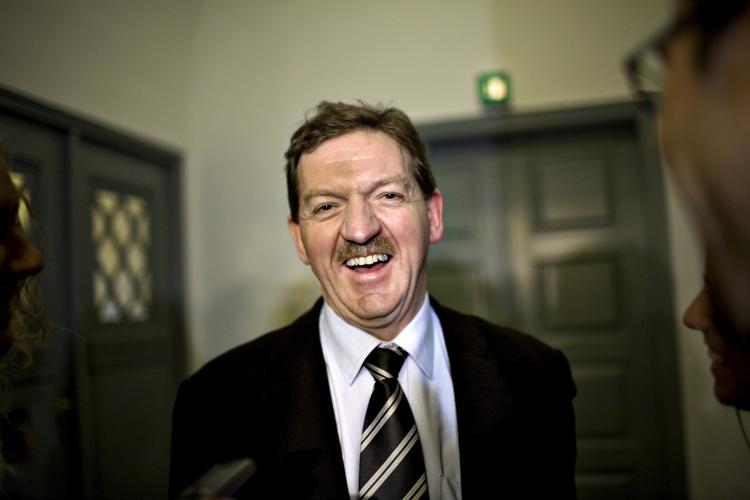 Nej'er. Bjarne Laustsen stemmer nej, når Folketinget i dag skal stemme om efterlønsreformen. 
