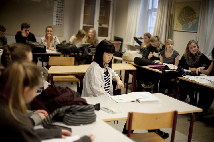 Trængsel. Regeringen afsætter nu flere penge til at holde klasseloftet nede i gymnasieklasser som denne 3.g på Christianshavns Gymnasium. 