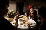 Familie holder vegansk jul