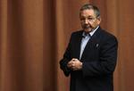 Amnesti. Cubas præsident Raul Castro vil sætte 2.900 fanger fri. Det gælder dog ikke personer fængslet for mord, spionage, narkotikasmugling, understreger regeringen. Dog er der personer, der er dømt for »forbrydelser mod staten« iblandt de flere tusinde fanger. 
