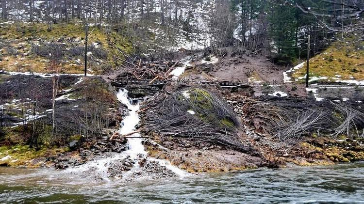 Raseret. Bergen, Norges næststørste by med 260.798 indbyggere i den sydlige del af landet, er også ramt af orkanen Dagmar. 
