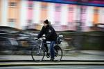 Æv. Det er ikke rimeligt, at cyklister fra 1. januar skla have fordoblet bødetaksterne for forseelser i trafikken, mener Cyklistforbundet, 