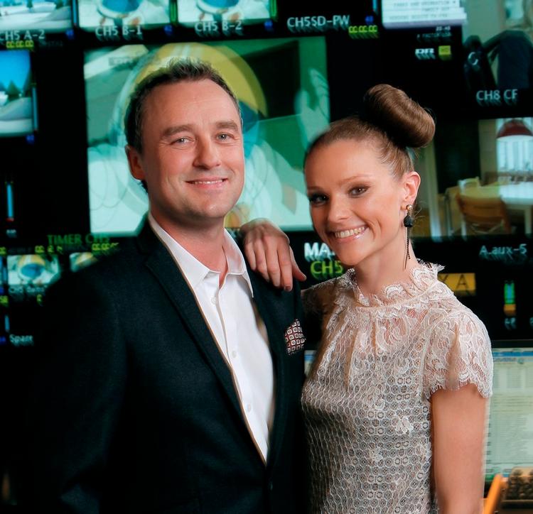 Galla. Peter Ingemann og Lise Rønne er værter på 'DR det bedste tv 2011', der viser højdepunkter fra tv-året på DR. 