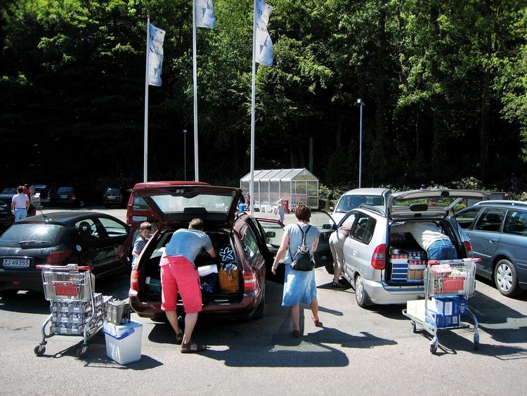 UDLANDSHANDEL. Køb på den anden side af grænserne er langt højere, end tallene hidtil har vist. Arkivfoto 
