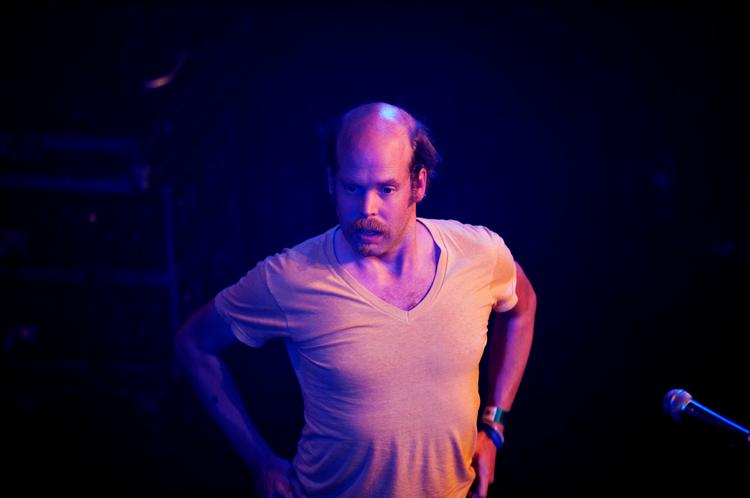 Upoleret.  Den alternative countrys prins, Will Oldham, indfanget ved en koncert i Vega i København. 