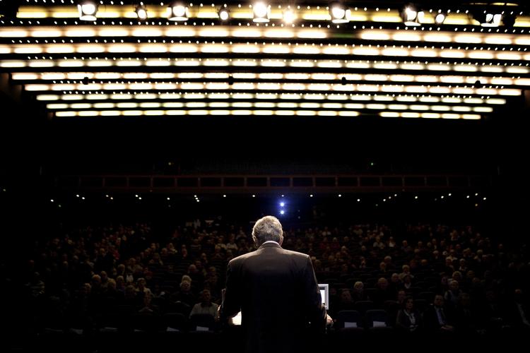 Krav. De fleste ansatte vil gerne have en tydelig leder. 