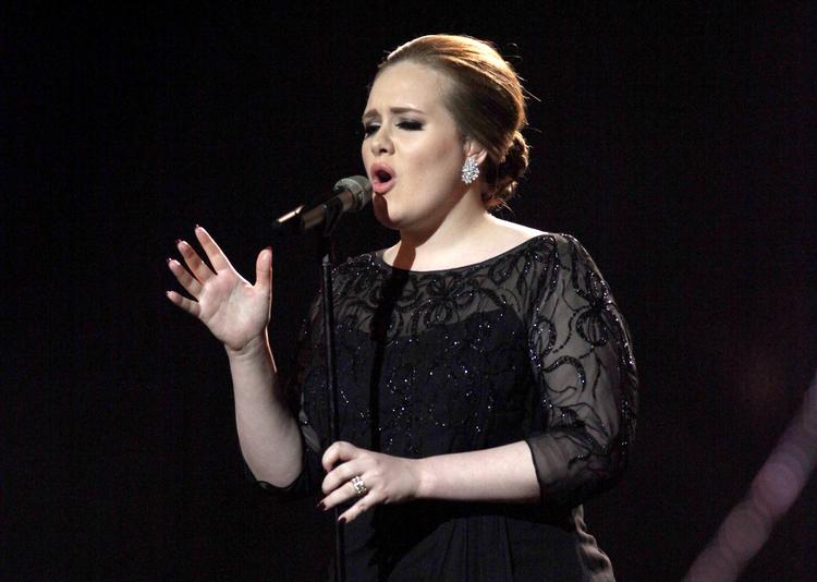 succes. Både i england og USA er Adele bedst sælgende i 2011. 