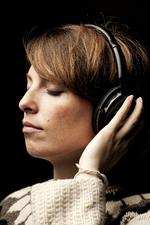 høreskader. Flere timers musik i høretelfoner om dagen kan give varige men på længere sigt. 