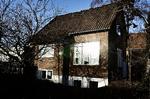 UDslip. Gasarten Radon, der siver ud i kældre lande, dræber omkring 300 danskere om året. 