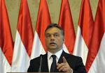 Mægtig. Ungarns premierminister Viktor Orbans parti sidder på to tredjedele af pladserne i landets parlament. Nu har de folkavalgte givet Orban større magtbeføjelser. 