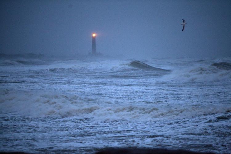 Storm. Vesthavet viste traditionen tro tænder, da nattens storm passerede ind over Danmark. 