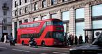 Nyskabelse. Den nye Londonbus sendes i første omgang ud i trafikken på en rute mellem Hackney og Victoria. 