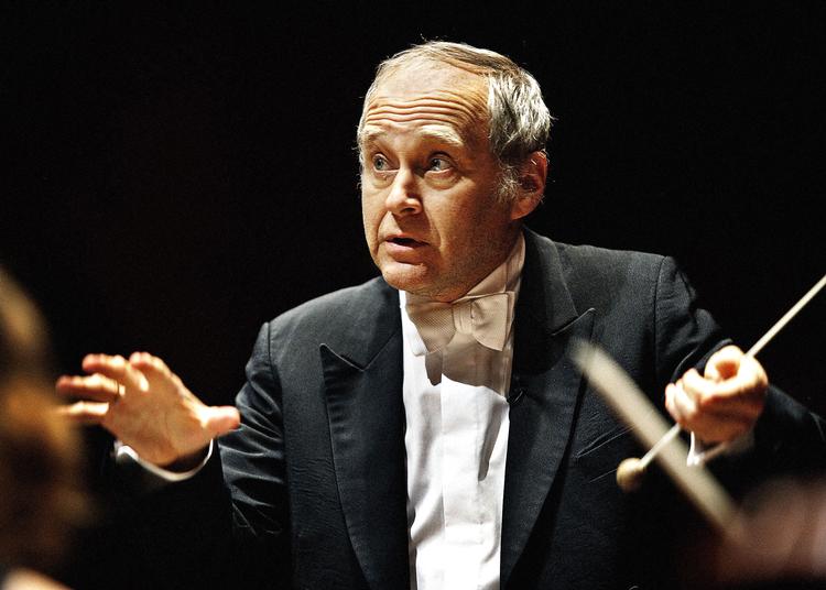 spilleglæde.  Adam Fischer og DR Underholdnings Orkestret arbejder sig igennem samtlige Mozarts symfonier og er denne gang nået til nogle af de tidligste, nummer 9-11. 