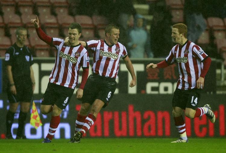 Glæde. Sunderlands Craig Gardner (tv) jubler over scoring. 