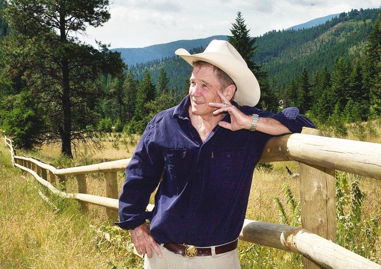 natur. James Lee Burke deler sin tid mellem Louisiana og Montana (billedet), og han skildrer en verden, hvor naturen er et højdramatisk sprog.