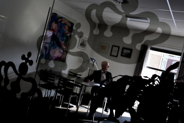 AFVISENDE. Skat har iværksat en handleplan, der skal sikre de penge, den danske stat har tilgode hos danskerne, siger produktionsdirektør Steffen Normann Hansen. 