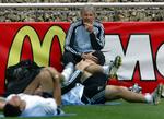 landstræner. Siden med Argentina til VM-slutrunden i 2006 har Jose Pekerman været på tale i Japan og Australien, men det bliver i Colombia, han genoptager sin karriere som landstræner. 