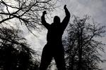 fritræning. Kombiner en tur i Søndermarken med en omgang naturlig fitnesstræning. 