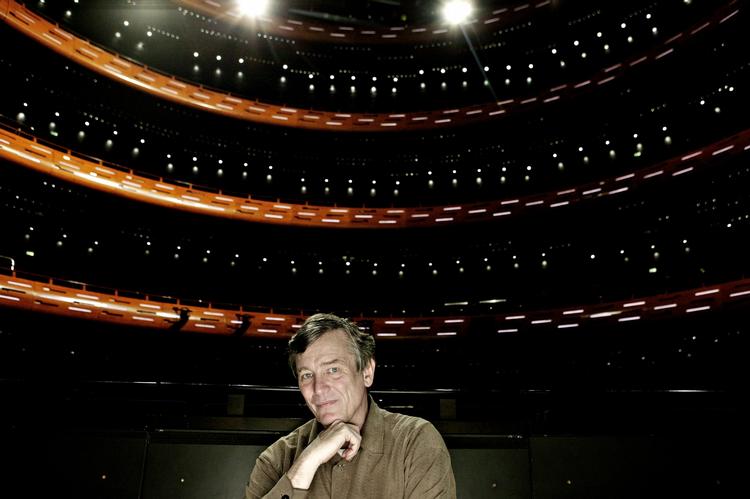 Vikar. Michael Schønwandt trådte i sidste øjeblik til som dirigentvikar, men det kunne ikke mærkes på den fine opførsel af Mahlers 9. symfoni. 