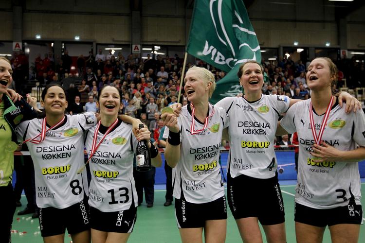 pokalsejr. For femte gang ud af seks mulige vandt Viborg HK pokalfinalen med dagens sejr over Team Esbjerg. 